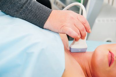 尿酸高但不痛风就没事？6.7万人研究：你的颈动脉正在长斑