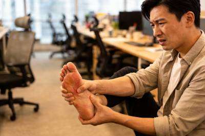 你以为痛风是"老年病"？35岁以下患者已占三分之一！