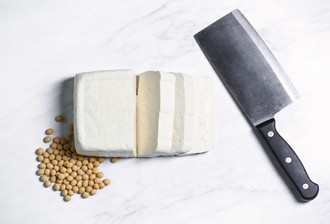 痛风不能吃豆腐？复旦大学4万人研究打脸了！每天吃这个量，尿酸不升反降