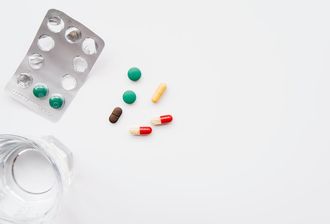这4类常用药偷偷升尿酸，高血压患者最容易踩坑